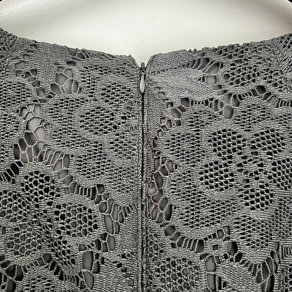 Adrianna Papell Gray Lace Sheath Dress Sz 8 Formal Cocktail Wedding Fitted - Picture 11 of 11